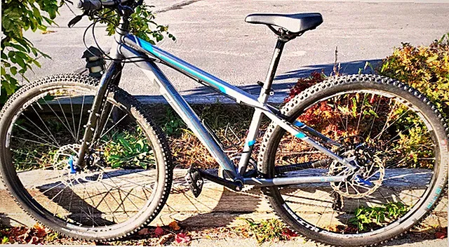 TREK- MAMBA 29-DISC- GARY FISHER COLLECTION - 15.5"-MOUNTAIN BIKE